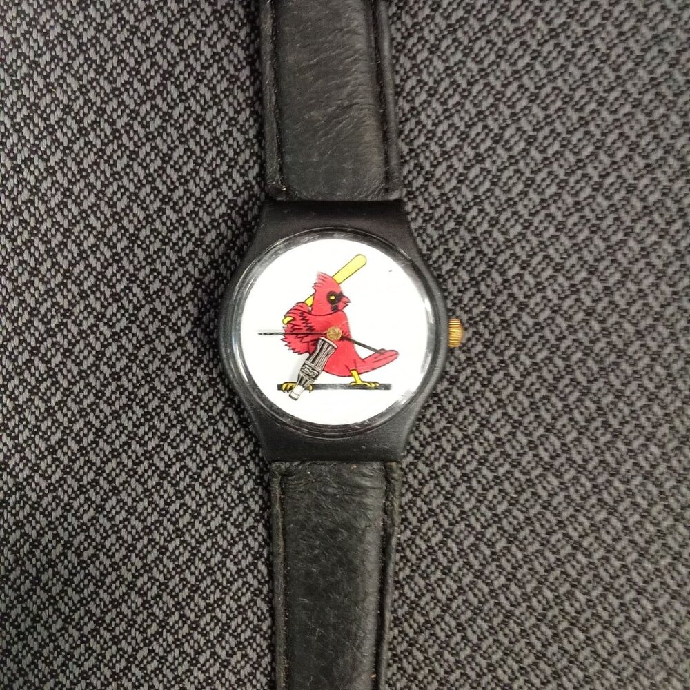 Vintage St. Louis Cardinals Watch With Genuine Leather Band & Baseball Cardinal
